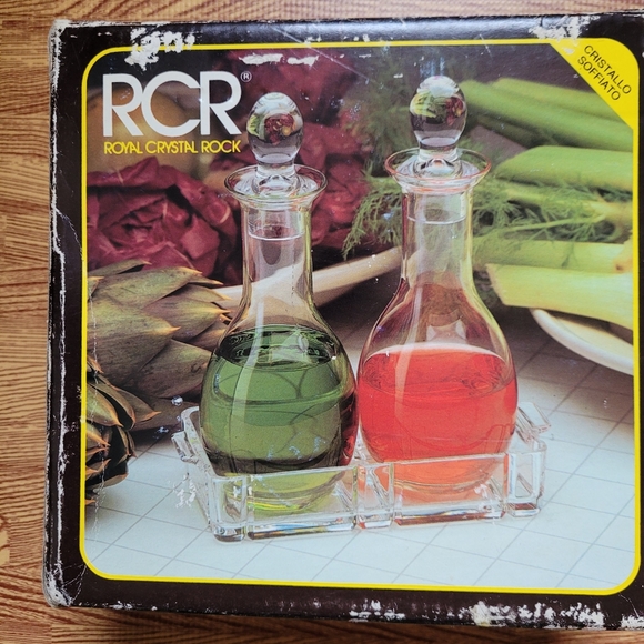 Oil Cruet Set - Picture 2 of 3